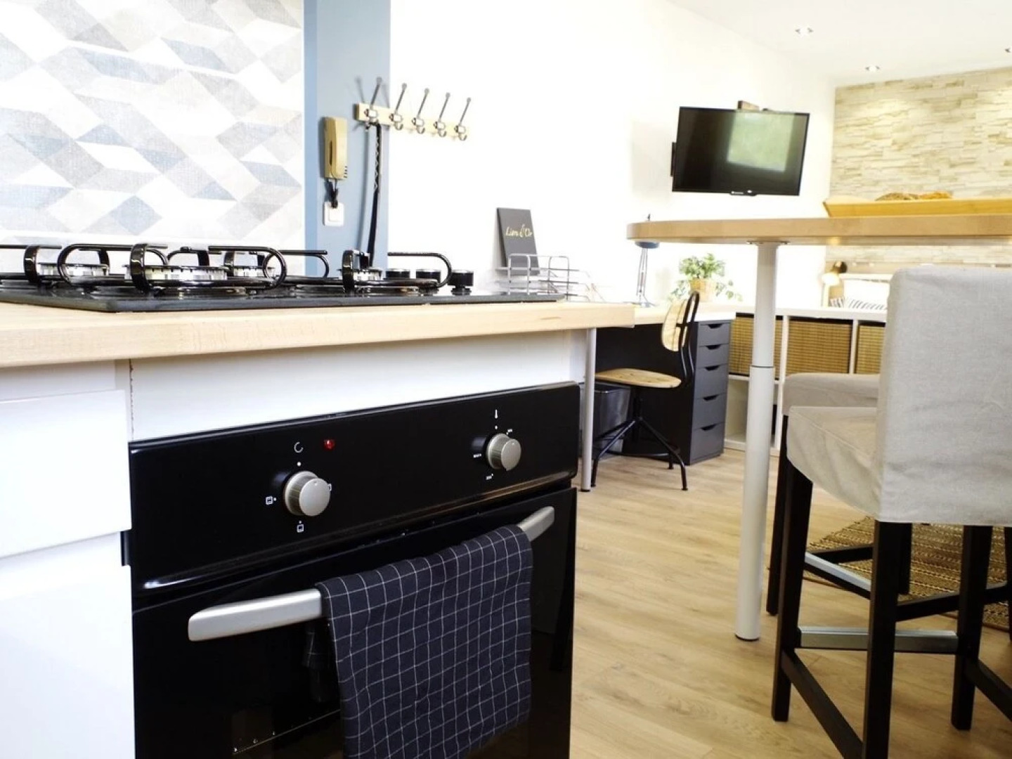 The Pied-à-terre - Completely new Studio