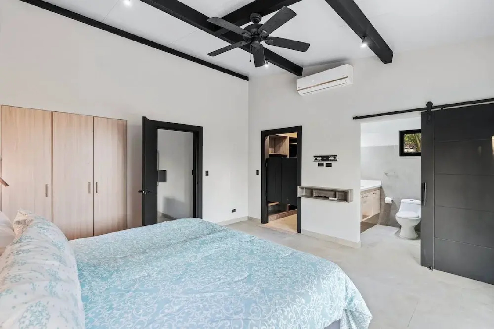 Brand-New 6BD Giant with Private Pool by SPCR