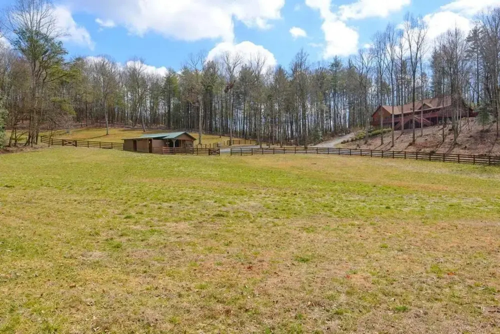 Serenity Lodge and Stable by Escape to Blue Ridge