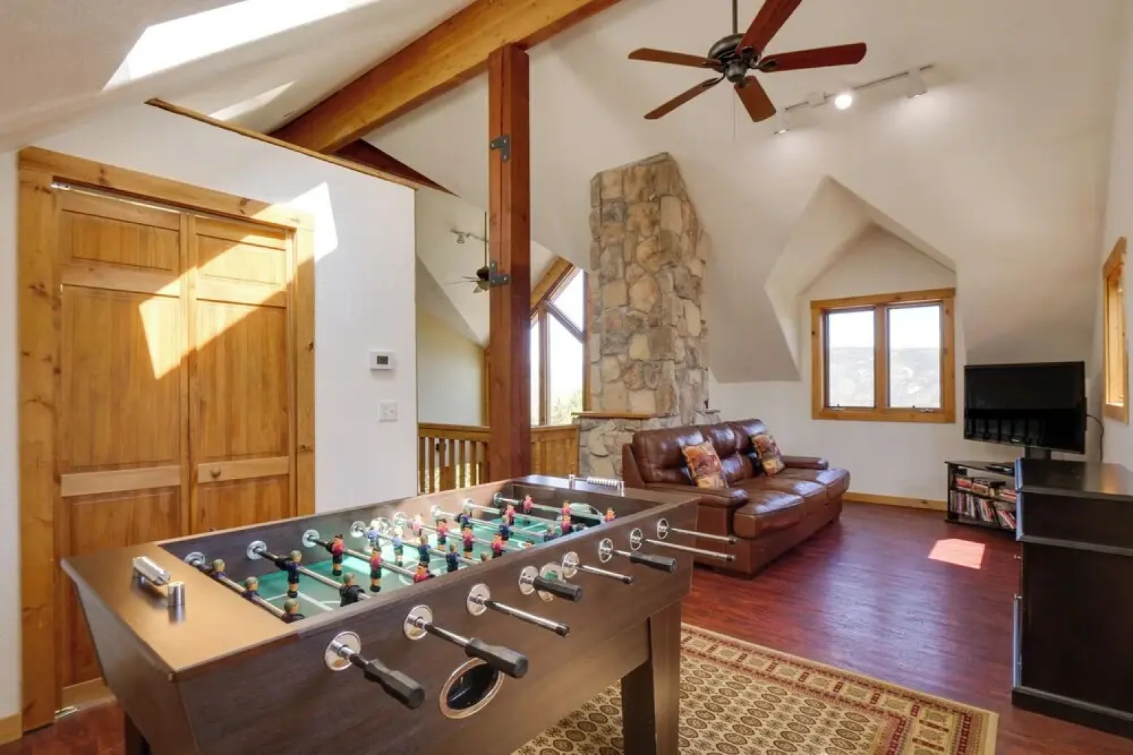 2 Mi to Indian Hot Springs: Cabin in the Rockies!