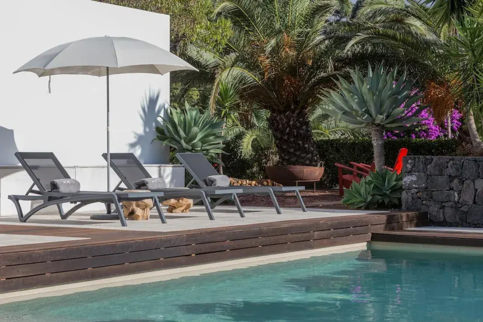 La Maison by White Exclusive Suites Villas