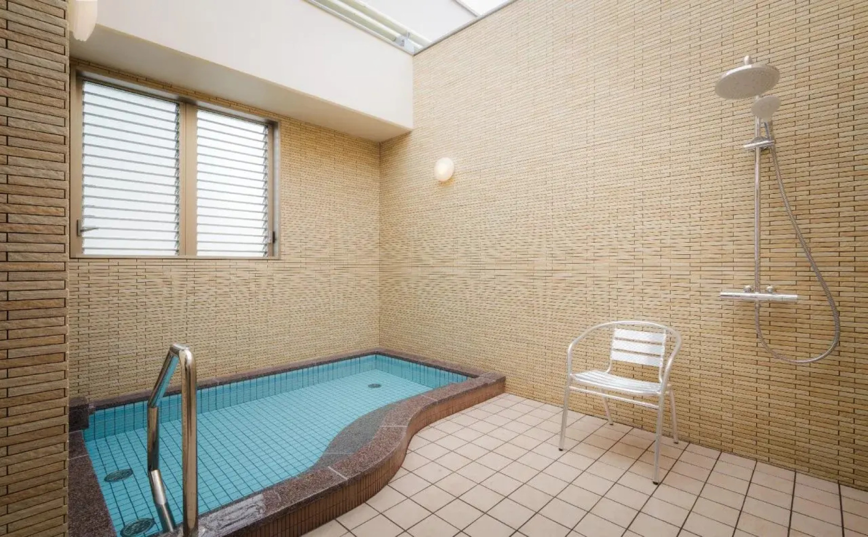 Hotel Katsuyama Premiere