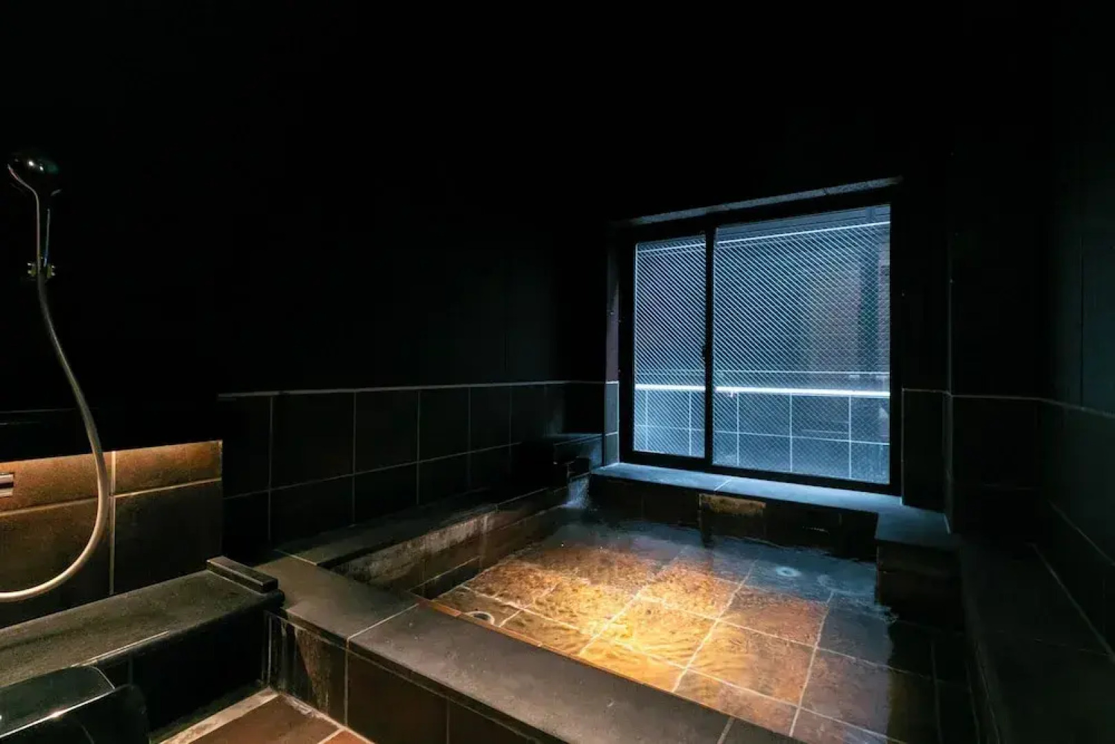 Ureshino Onsen Yadoya Uchiroji Hondori