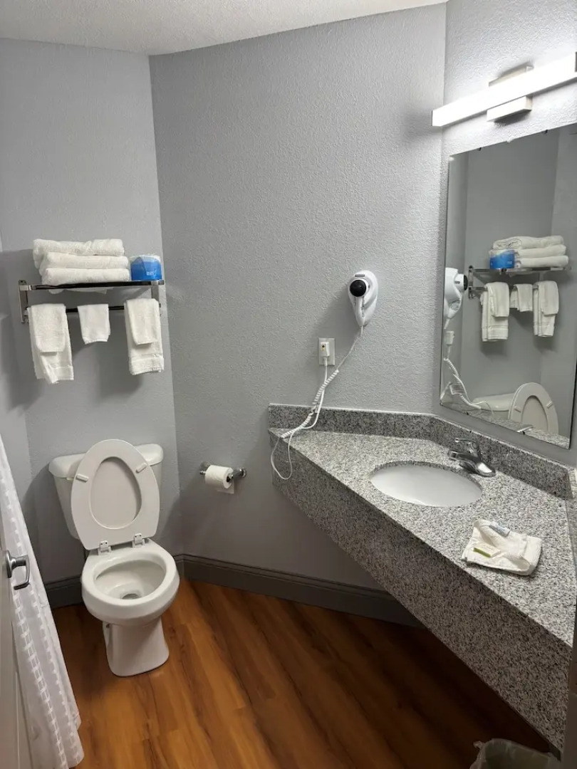 Americas Best Value Inn Kingdom City