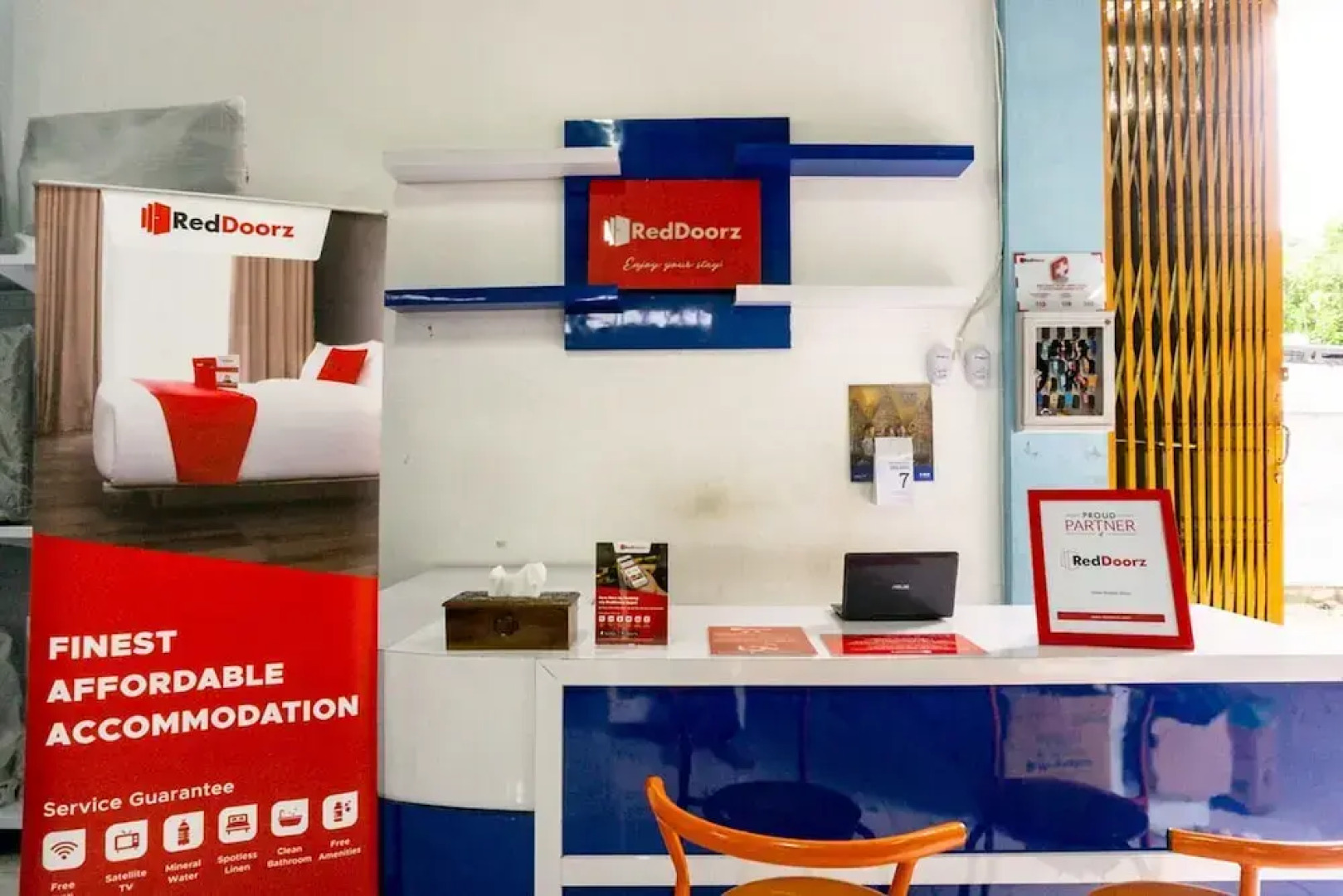 RedDoorz near Benteng Van Den Bosch