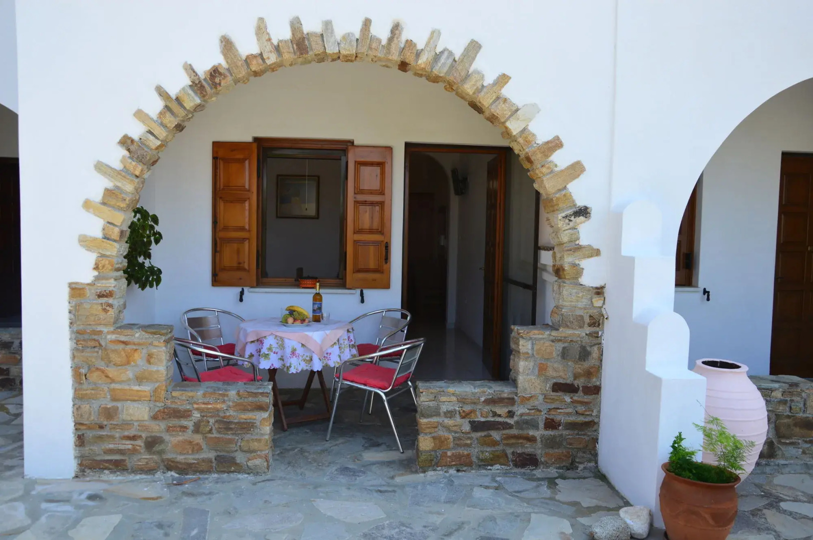 Zanneta Apartments and Suites