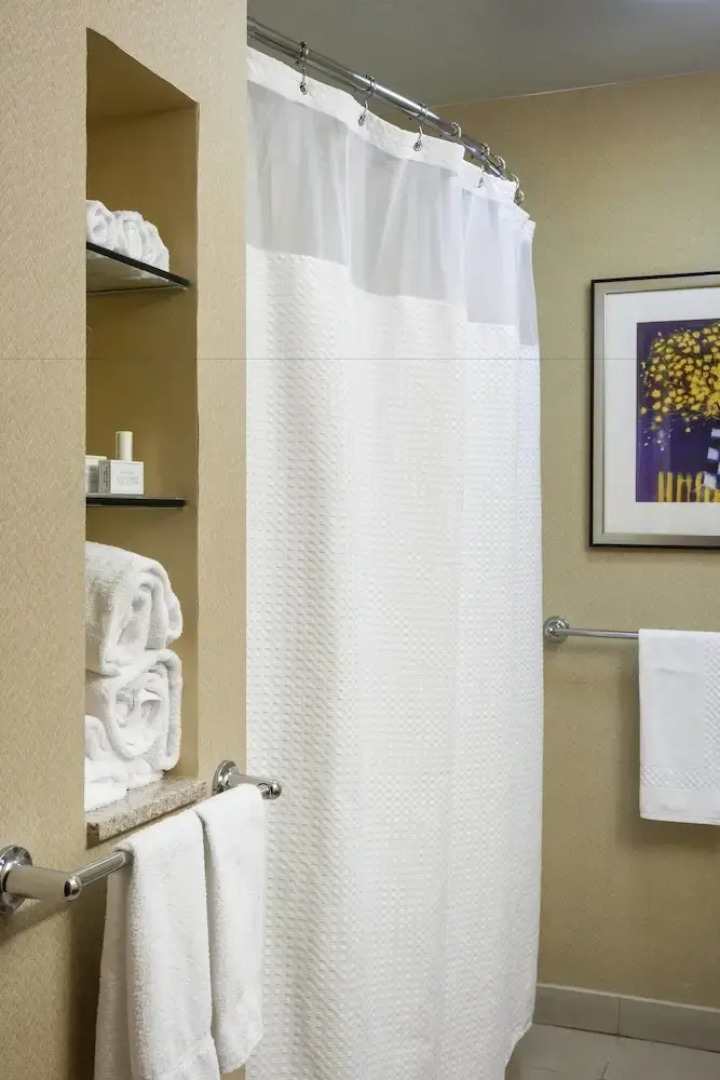 Courtyard Ventura Simi Valley