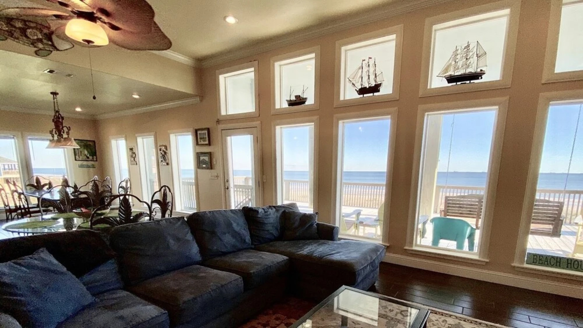 1 Driftwood 4 Bedroom Home by Redawning