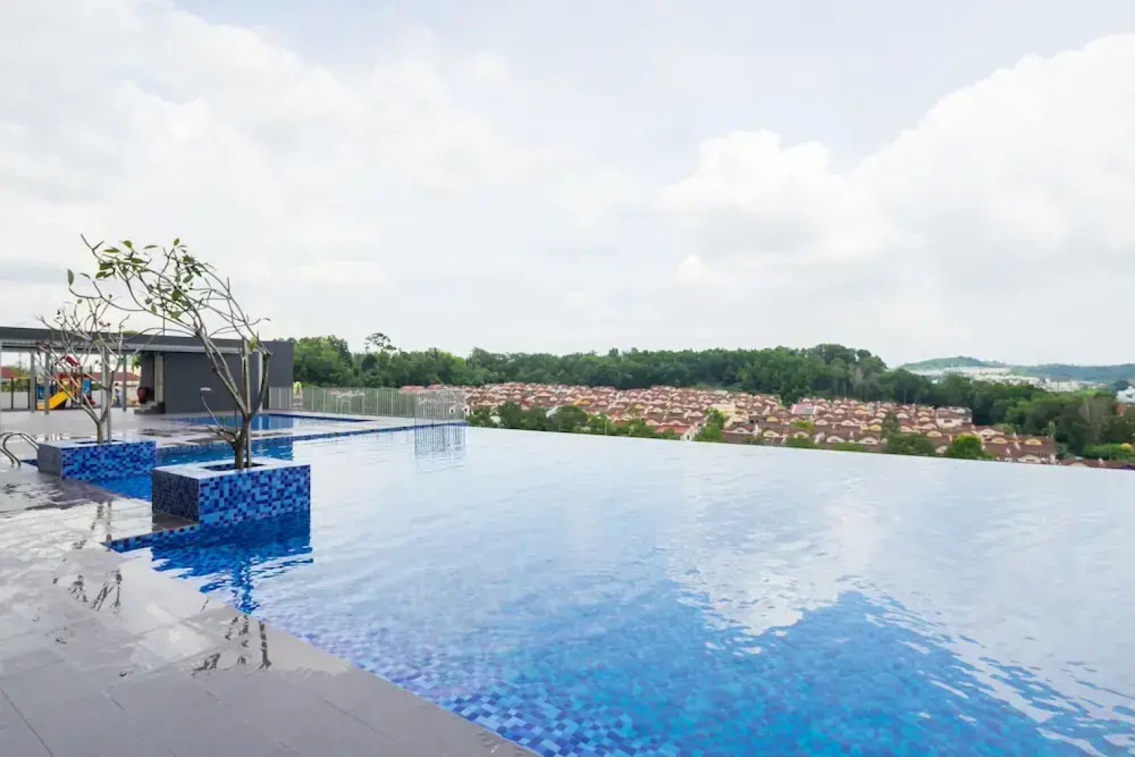 Omputeh Suite at Galleria