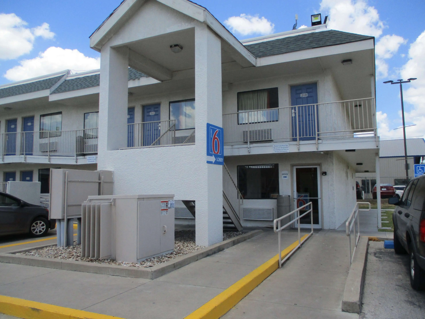 Motel 6 Austin, TX - North Central