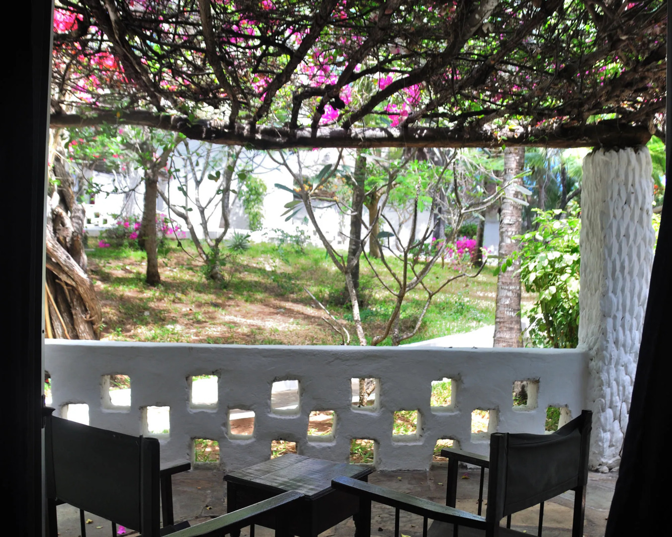 Barracuda Inn Resort