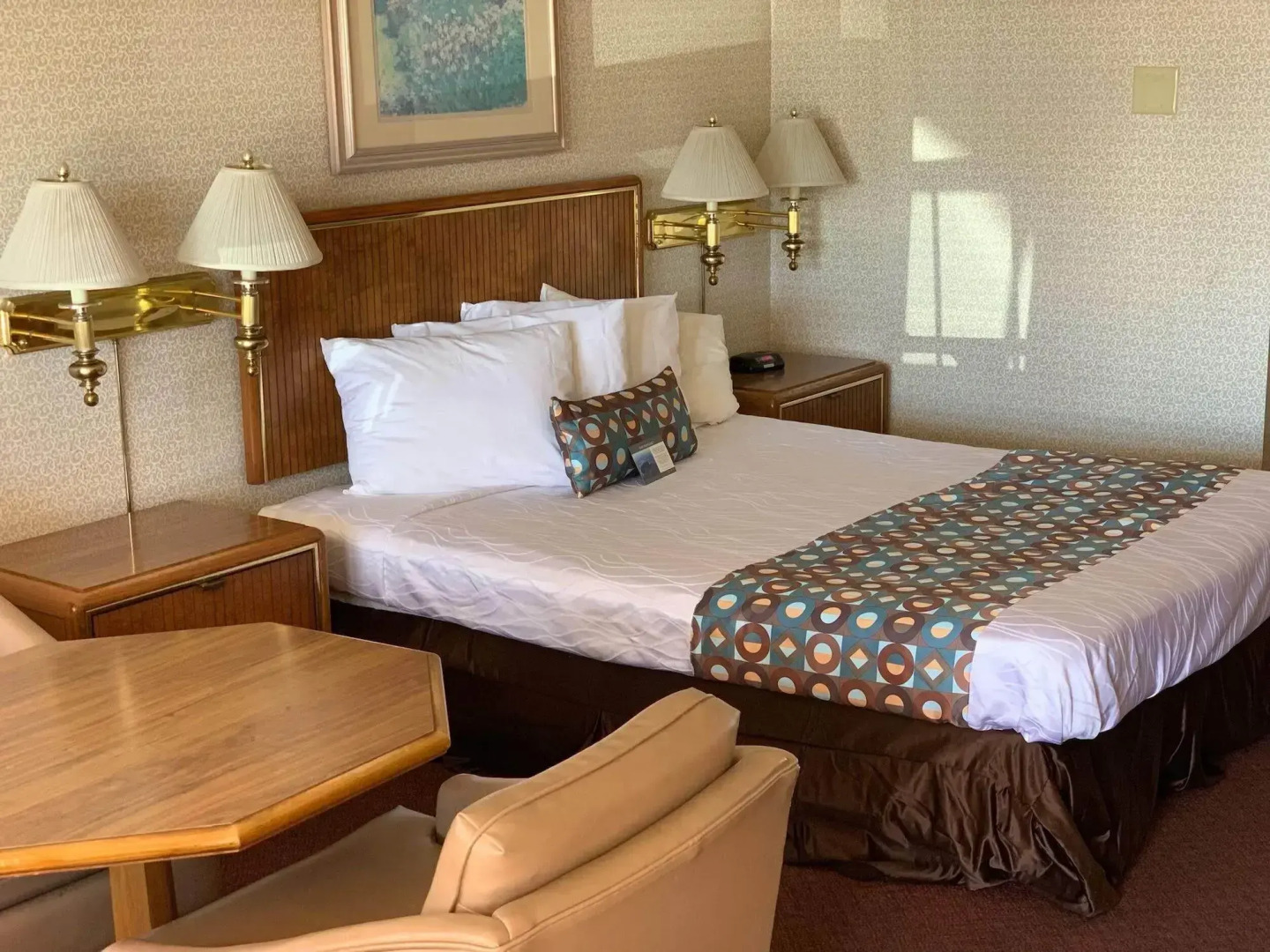 Econo Lodge Inn & Suites Winnemucca