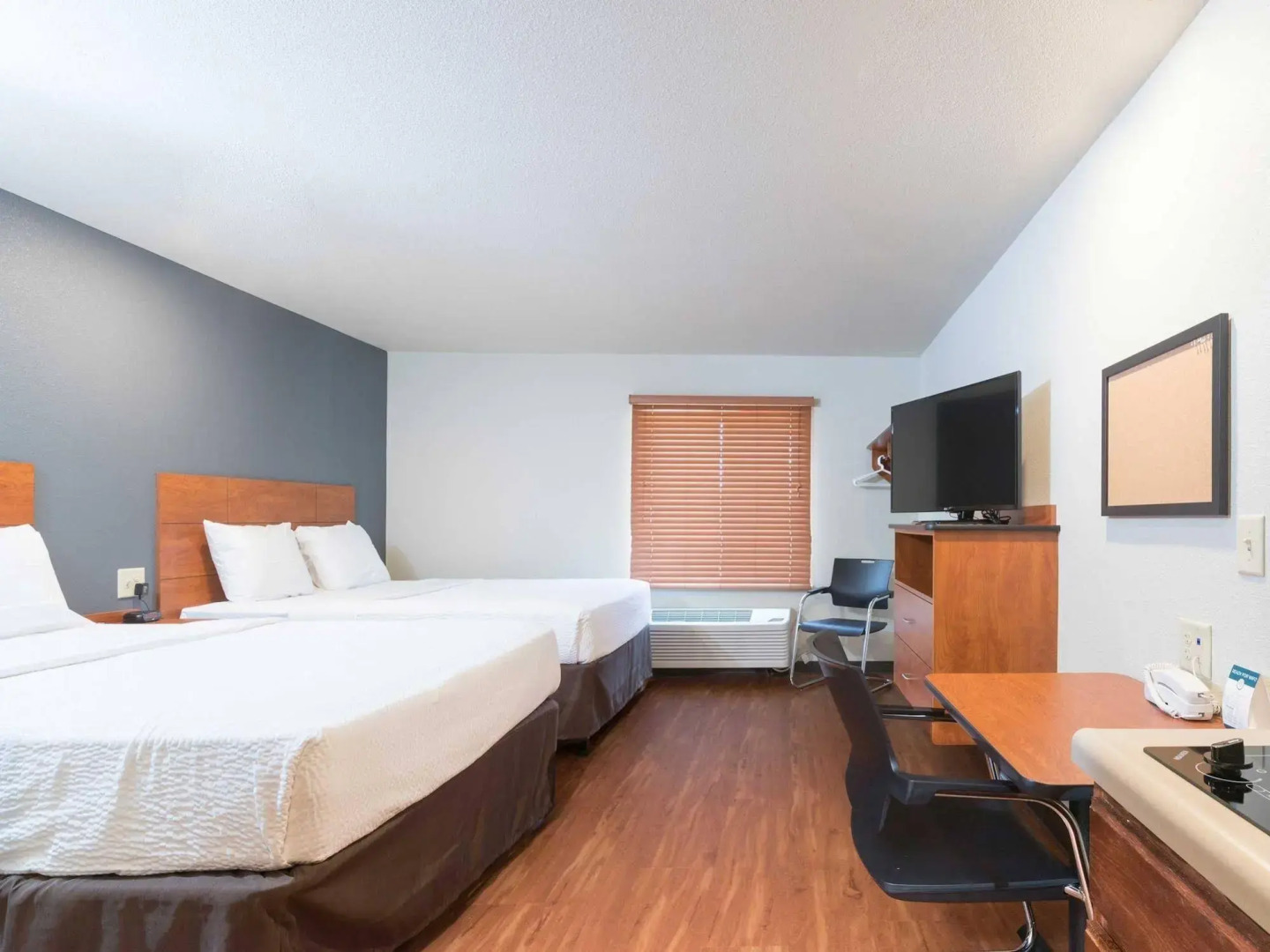 WoodSpring Suites Lafayette