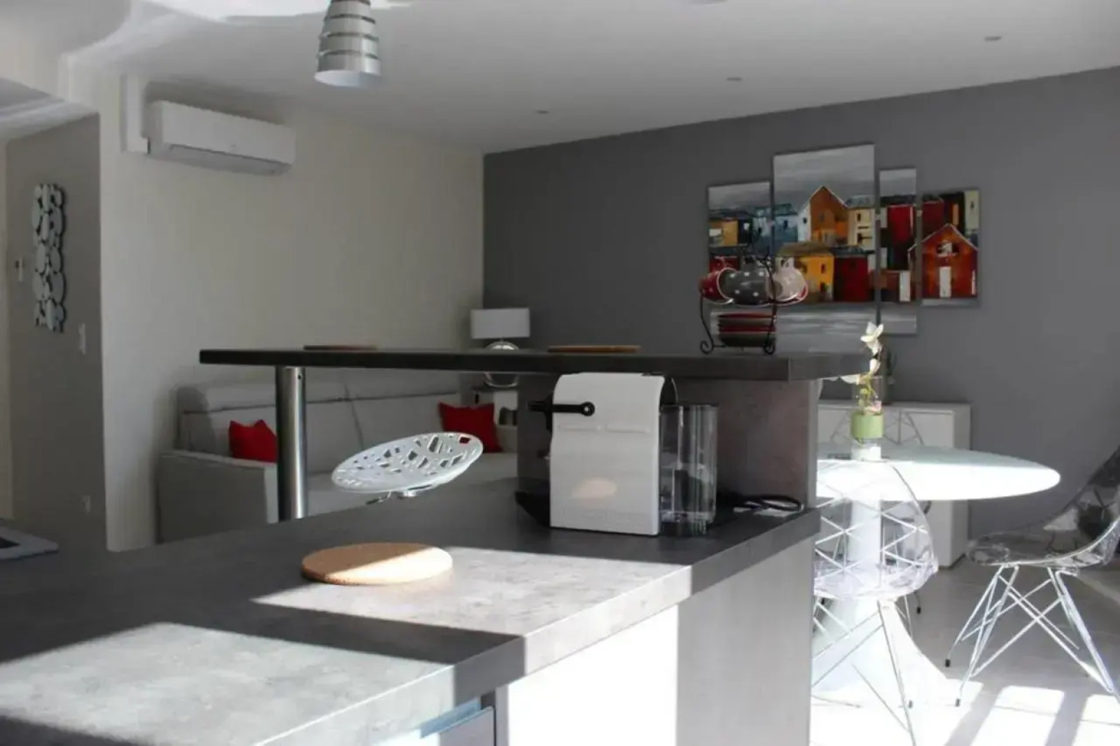 T2*** haut de gamme avec vue bassin