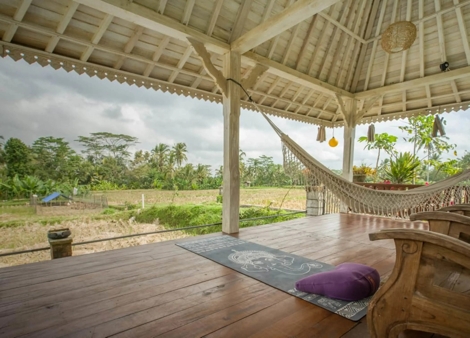 Uma Caming Villas & Gym