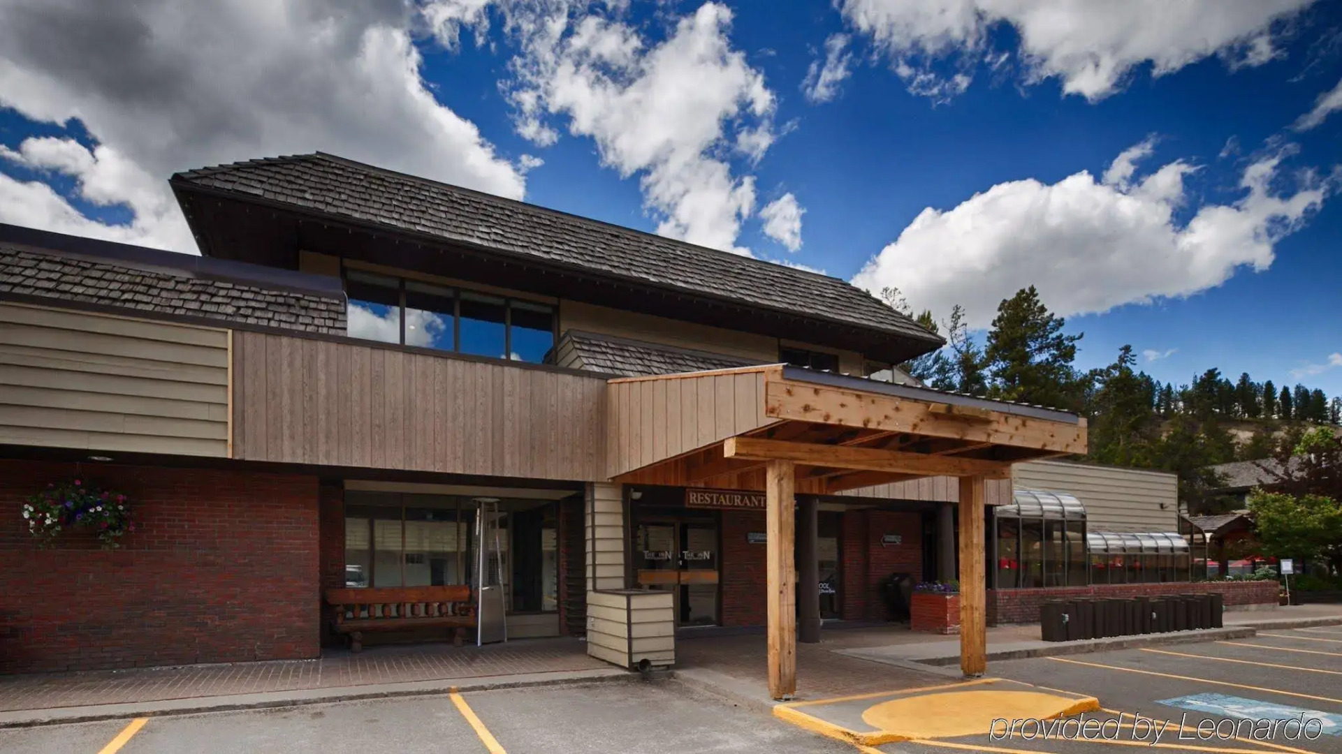 Jasper Inn & Suites by INNhotels