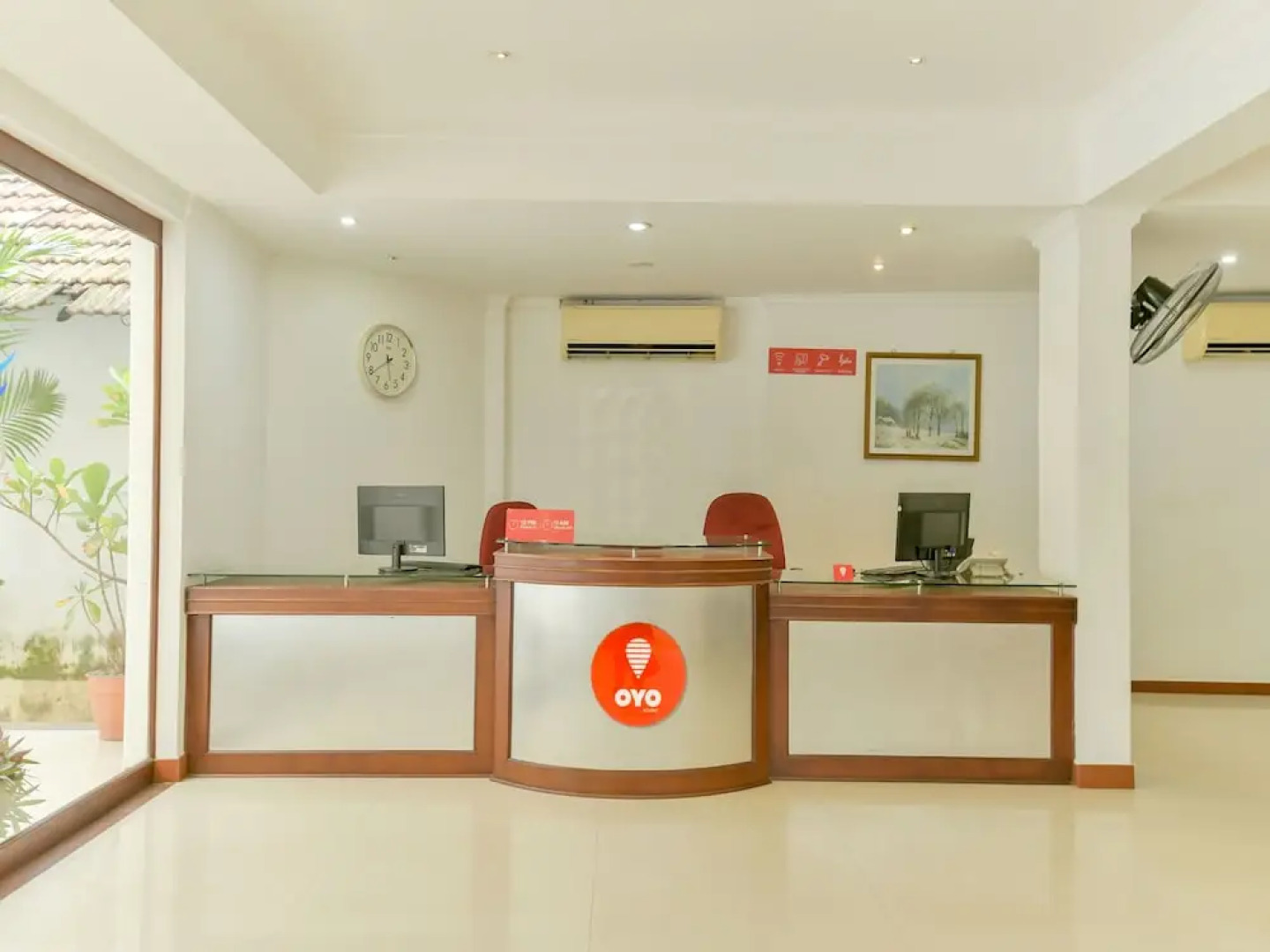 Capital O 15460 Centre Point