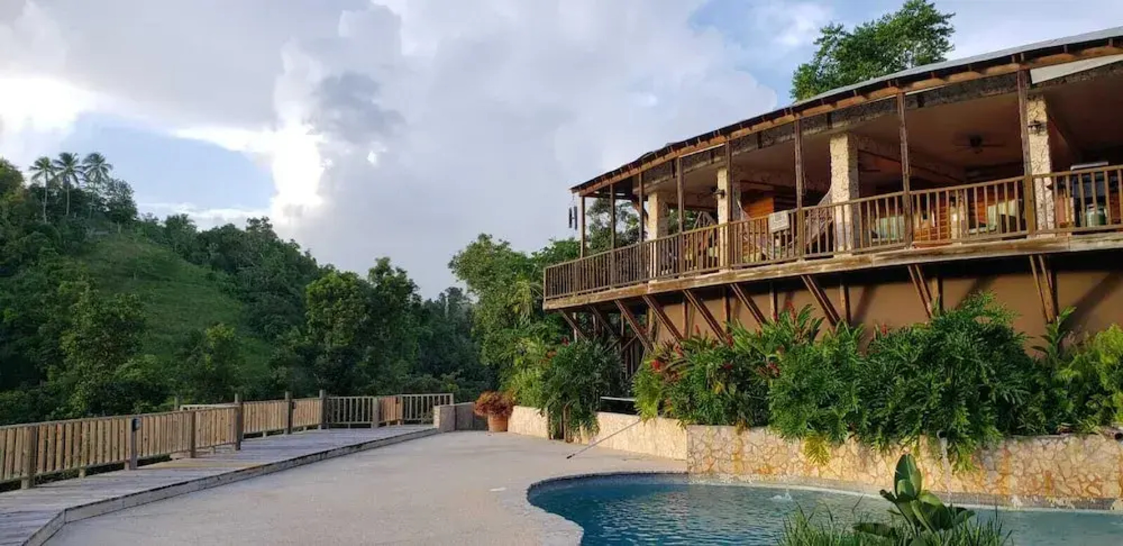 Hacienda Elena Paraiso Tropical