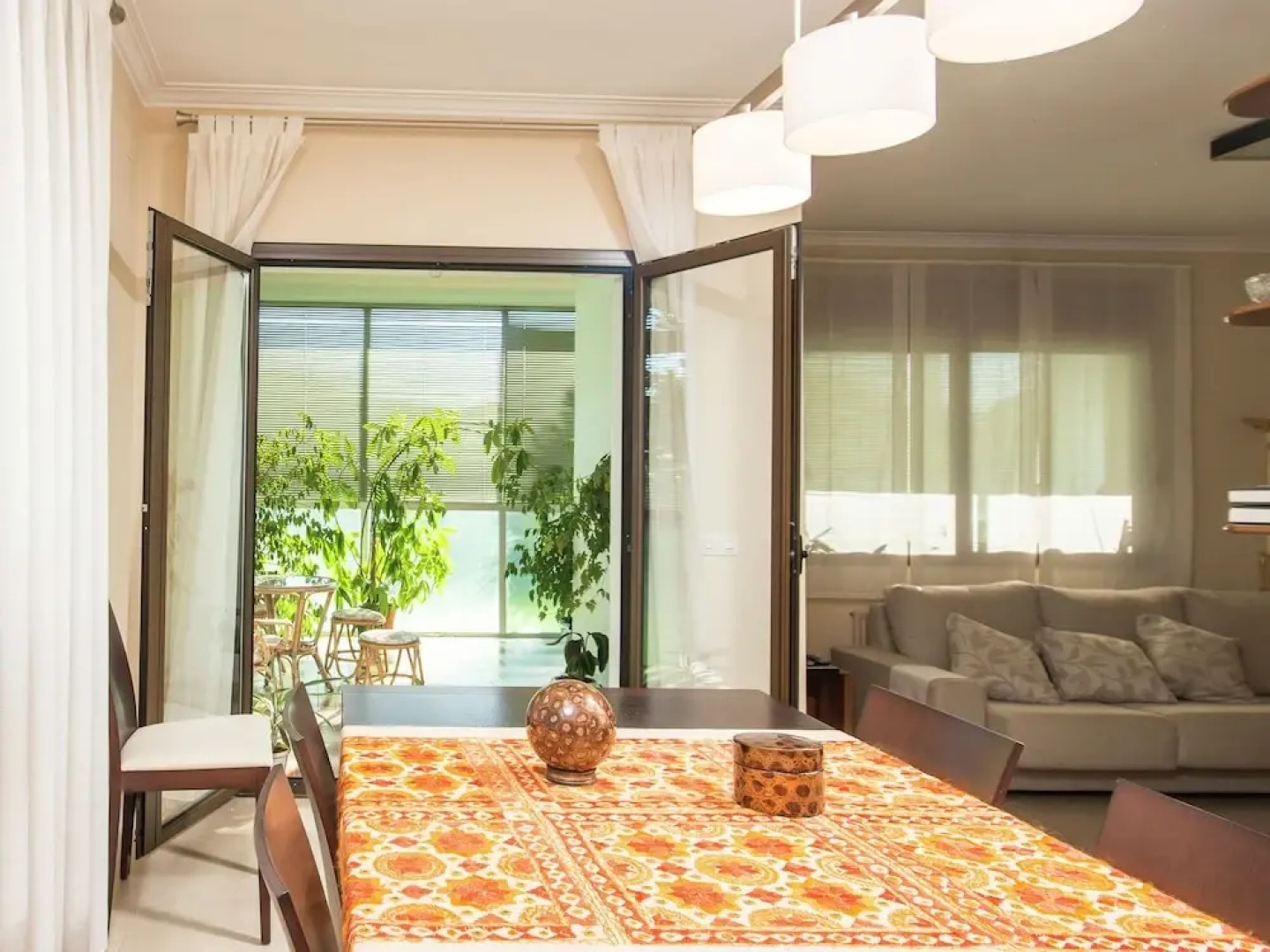 Beautiful Detached Holiday Home With Swimming Pool and Garden Near the Coast