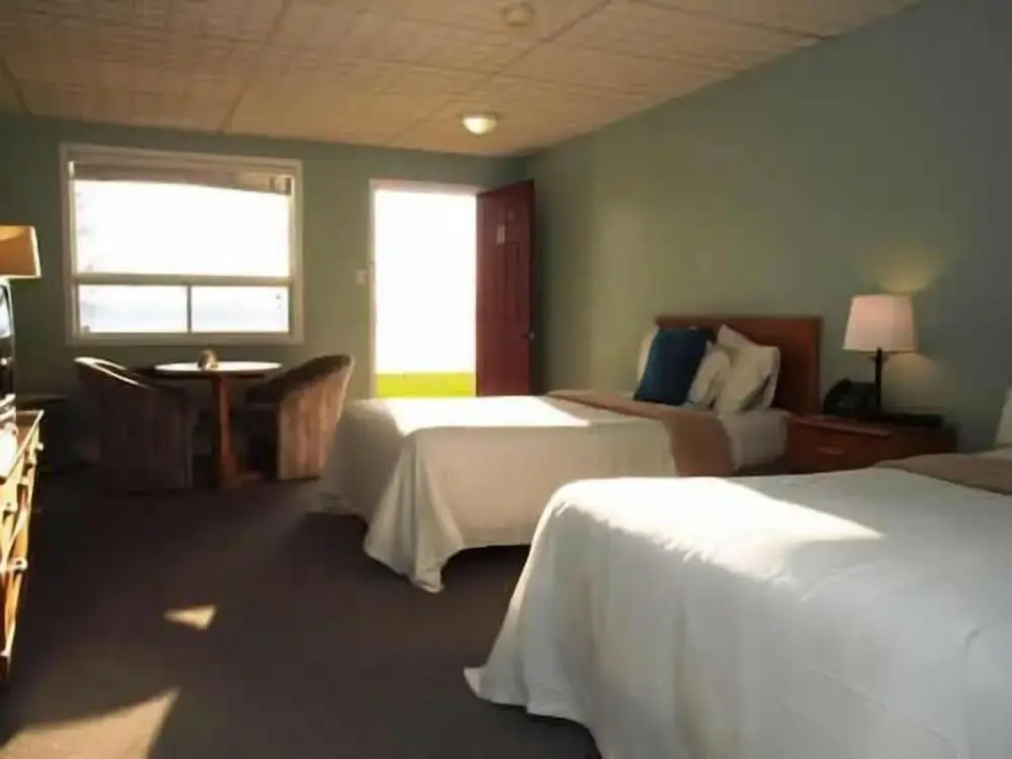 Sands on Golden Lake