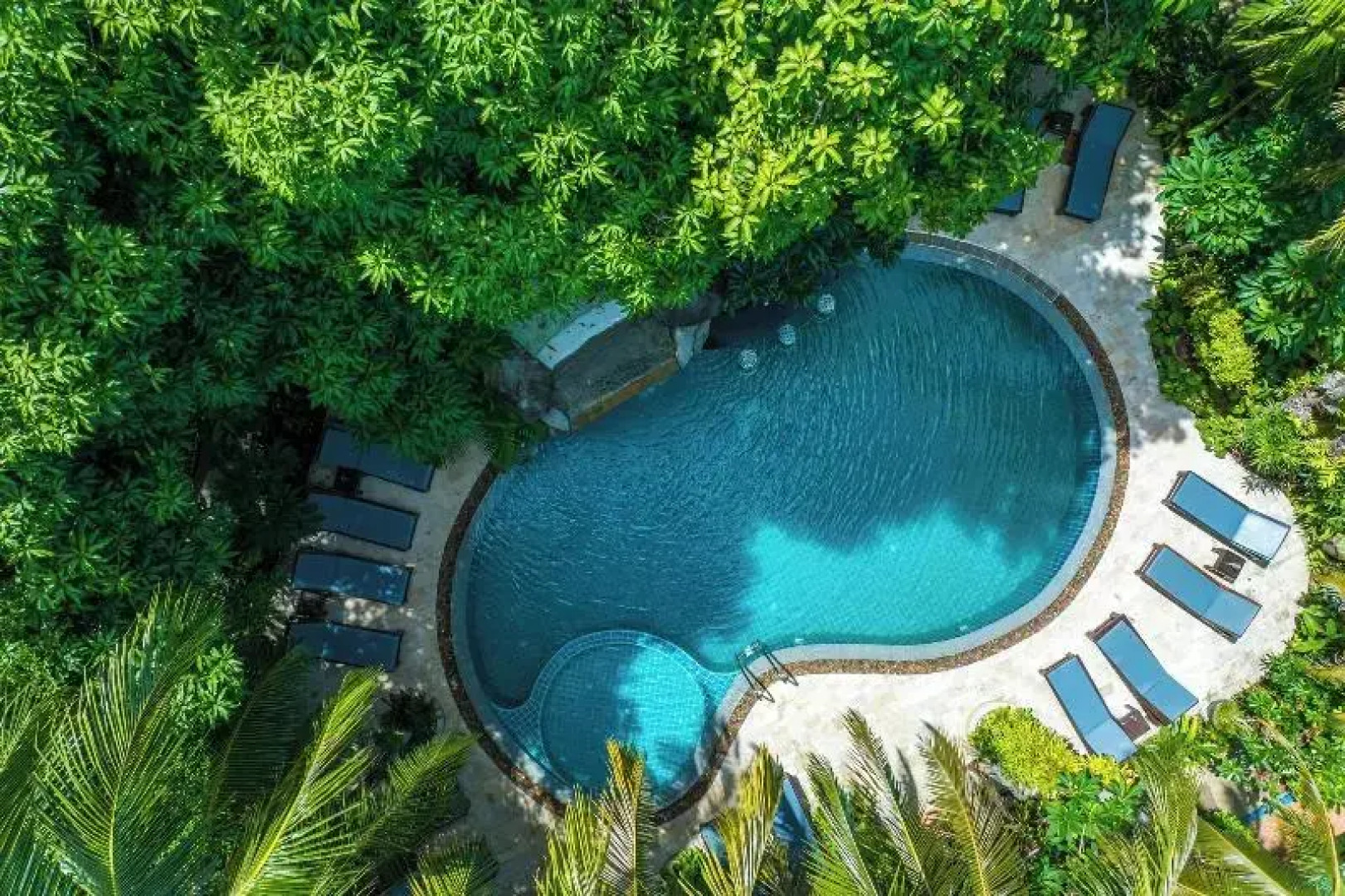 Phuket Meet Holiday Hotel