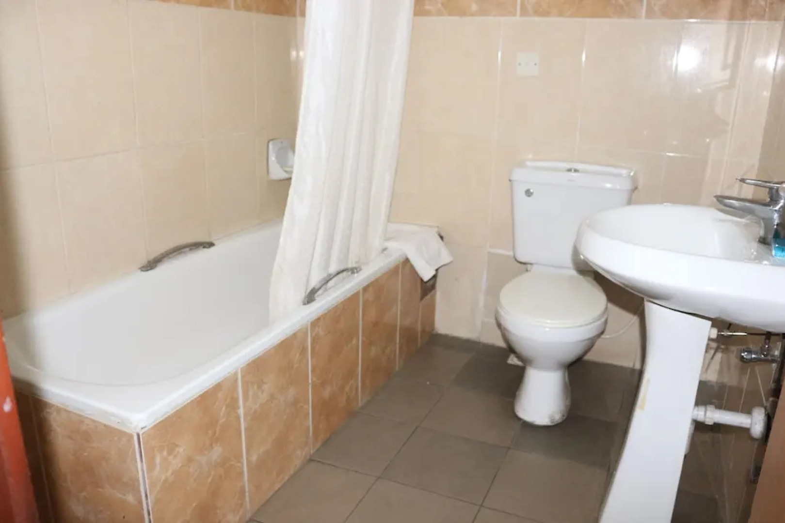 Limpopo Springs Hotel