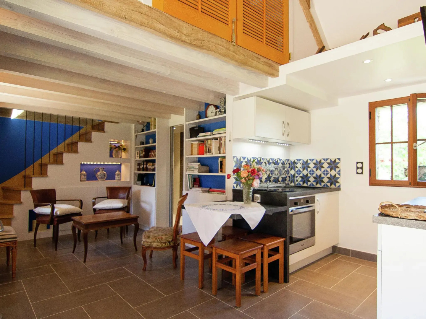 Comfortable gite in picturesque medieval village