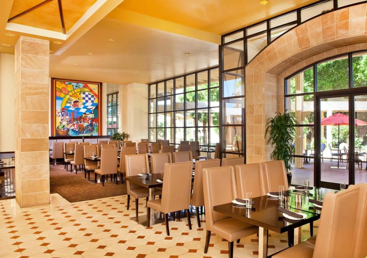 Sheraton Crescent Hotel