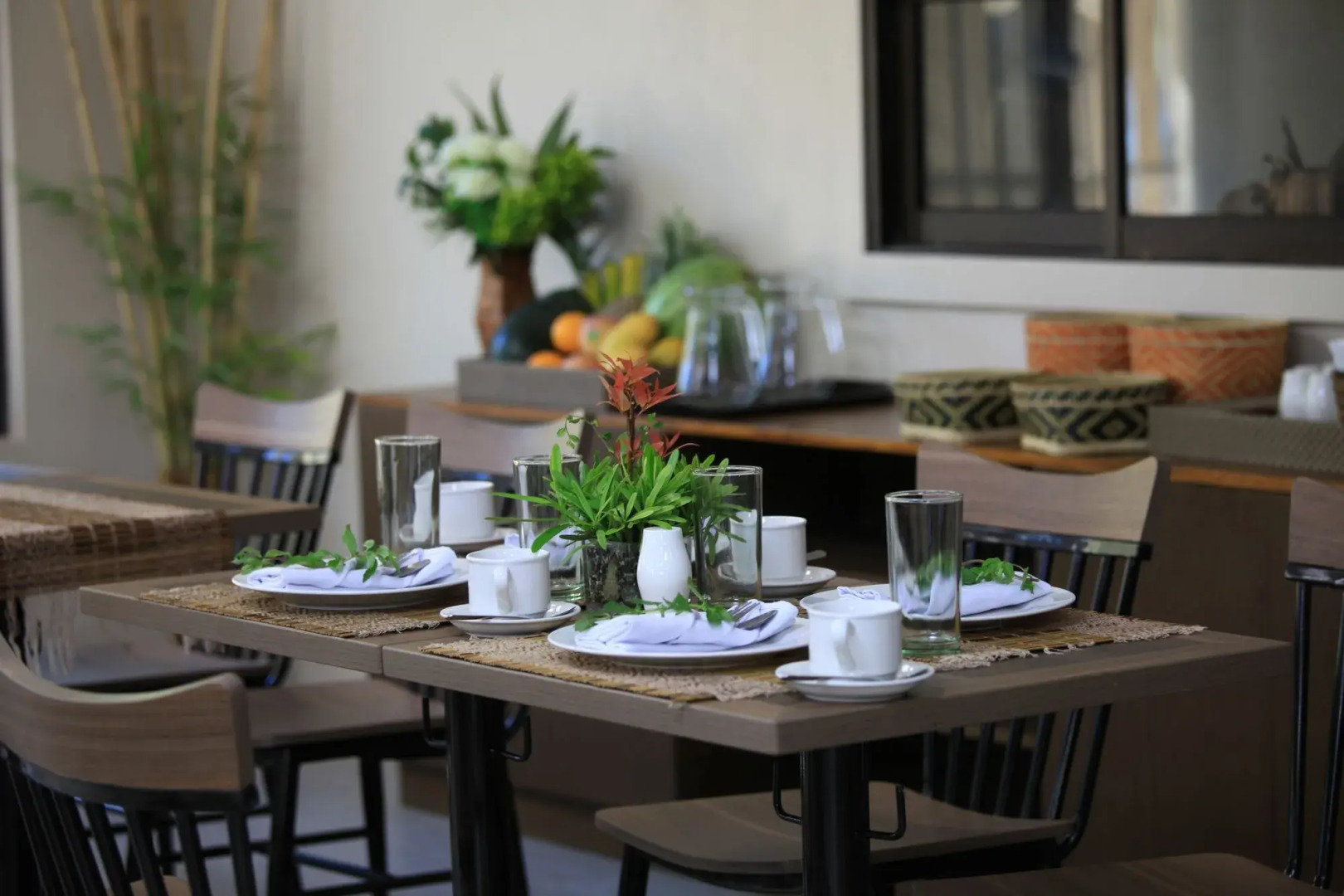 Coron Soleil Express Hotel