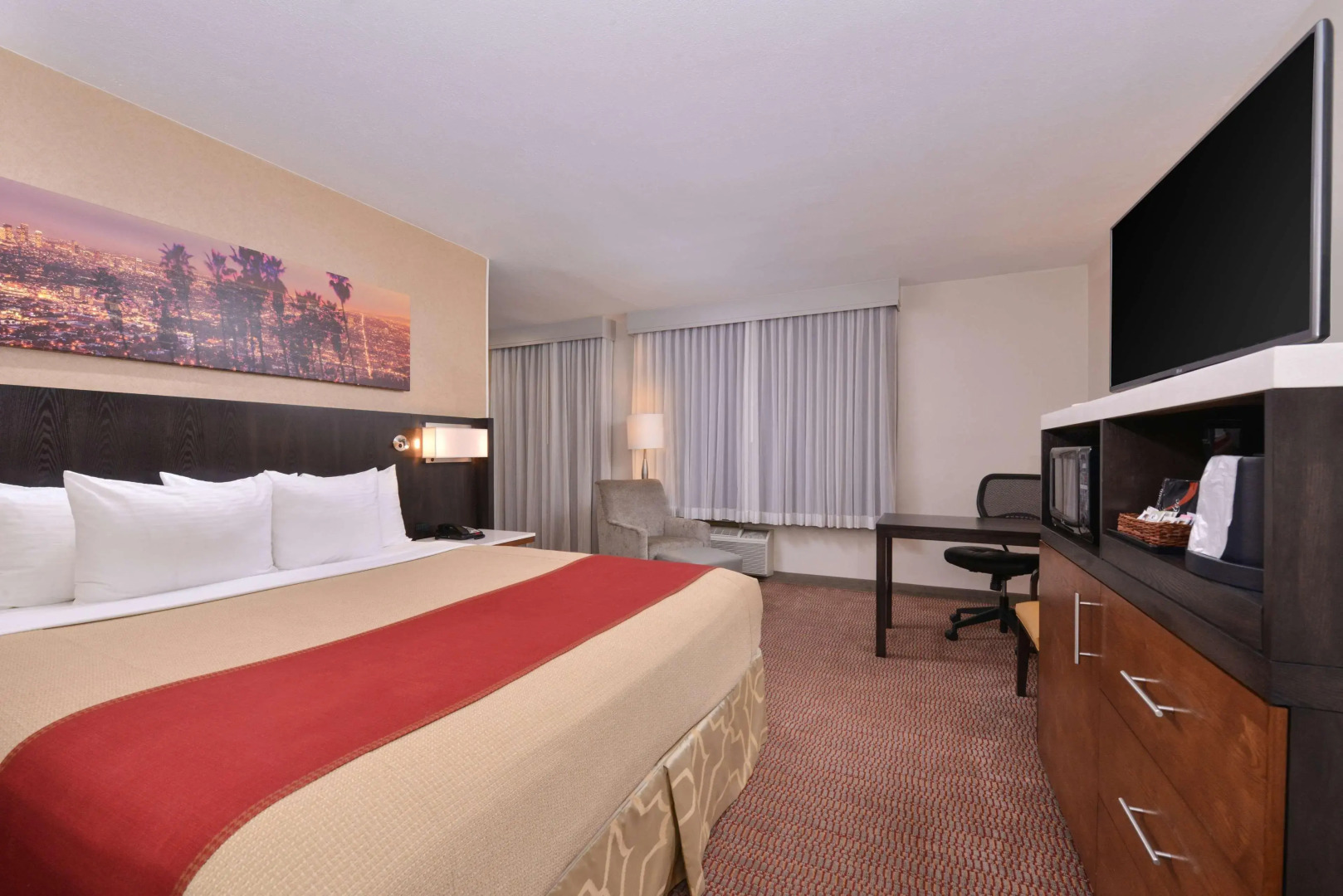Best Western Royal Palace Inn & Suites