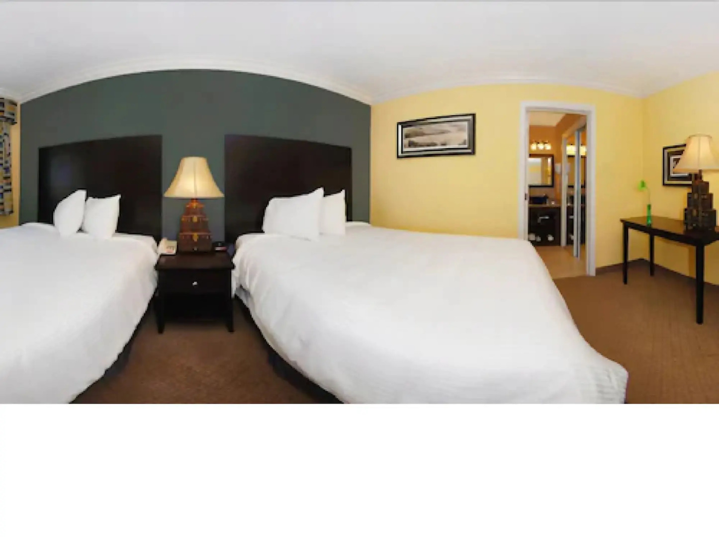 Solaire Inn & Suites