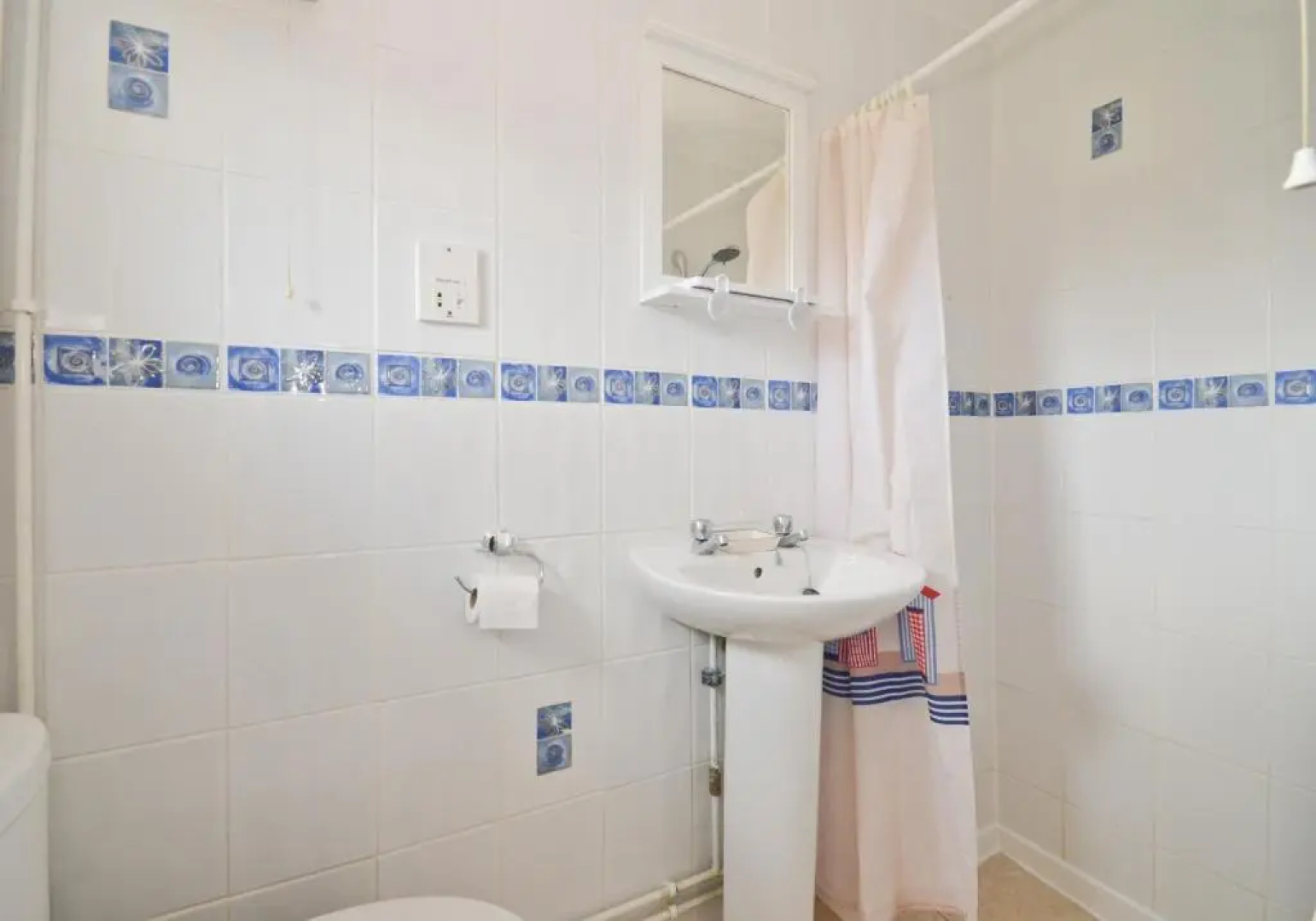 Lobster Pot, 66 Salterns Beach Bungalows, Seaview