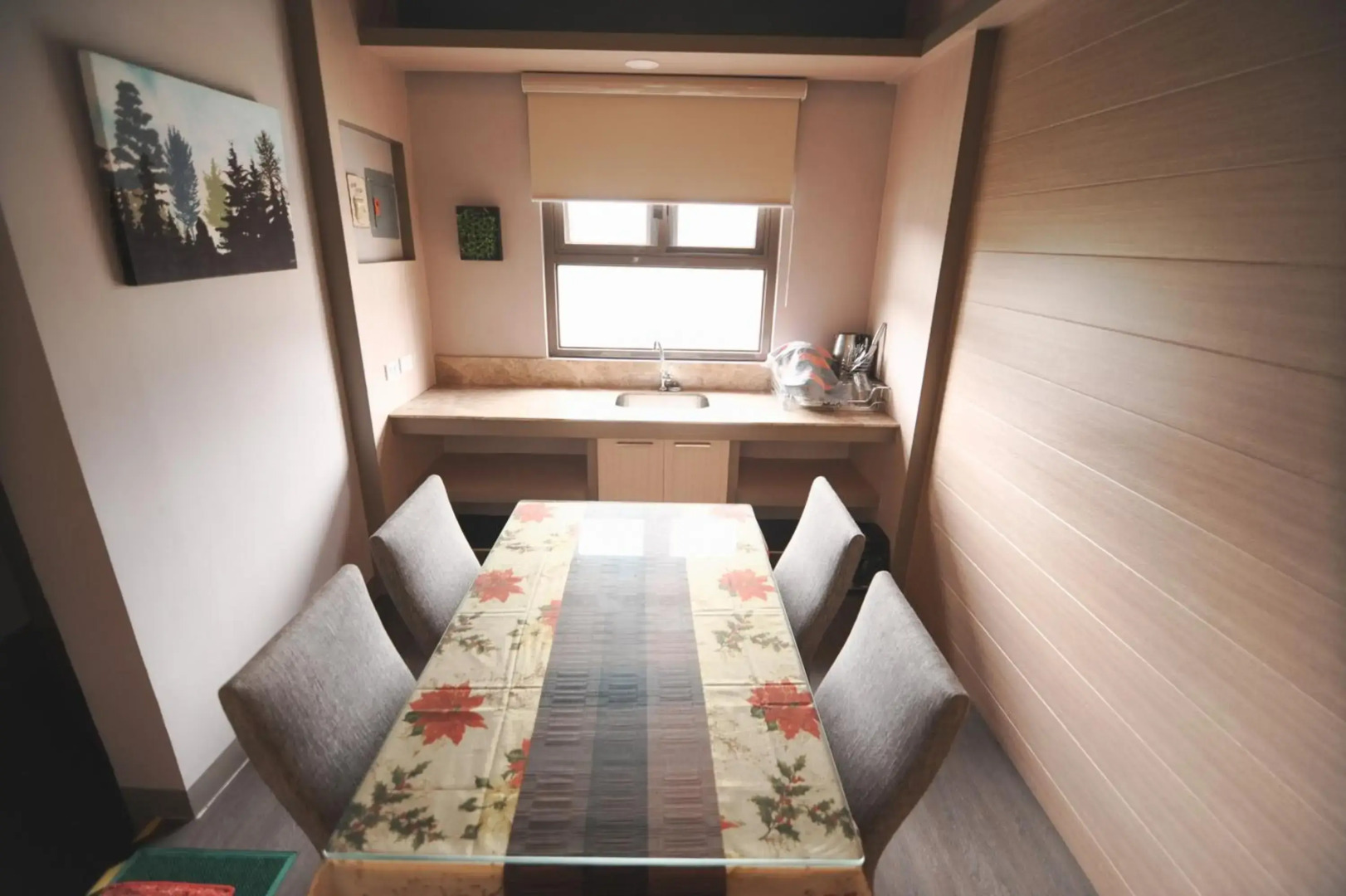 Pine Breeze Cottages