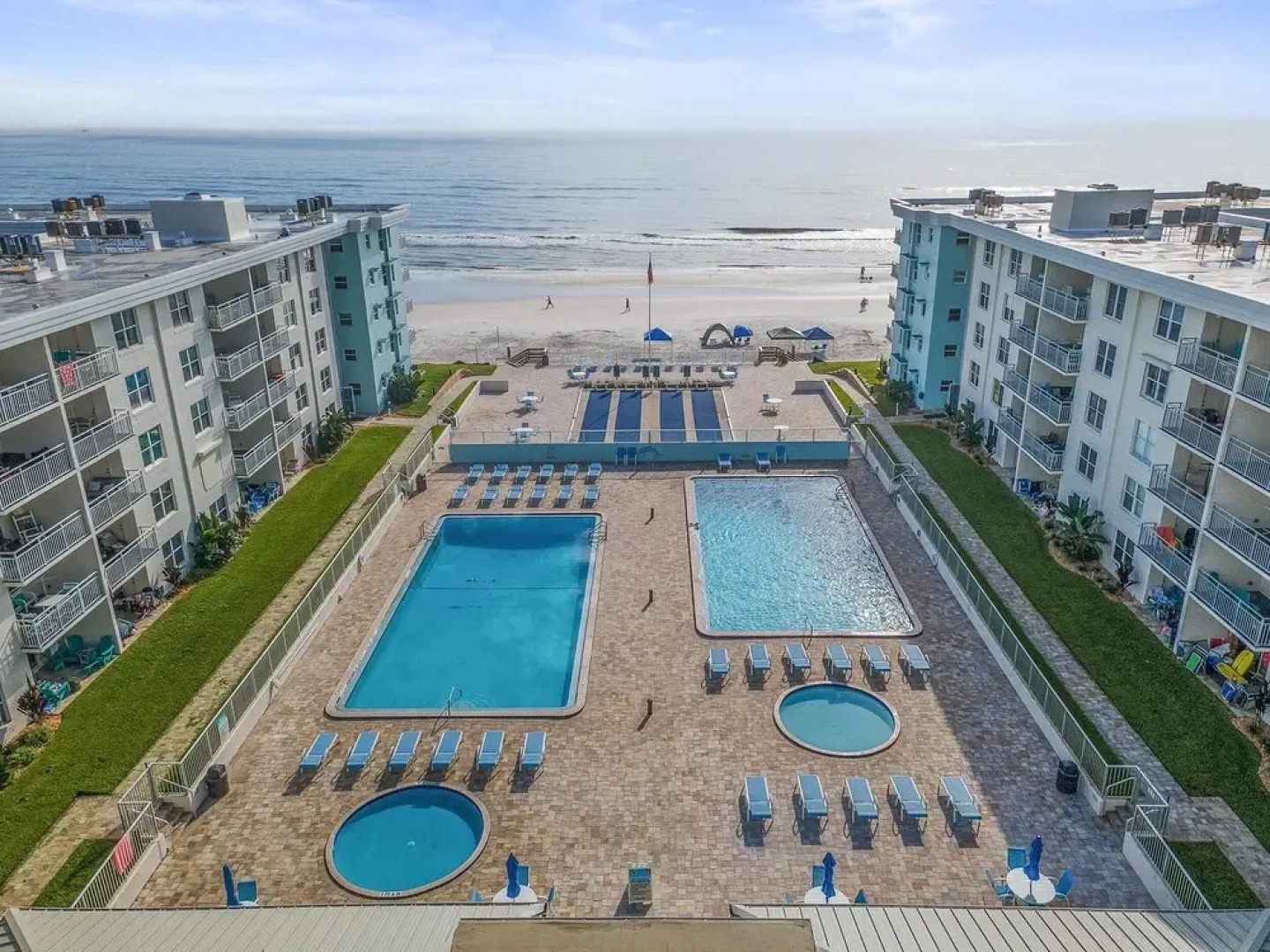 Sea Coast Gardens III 514