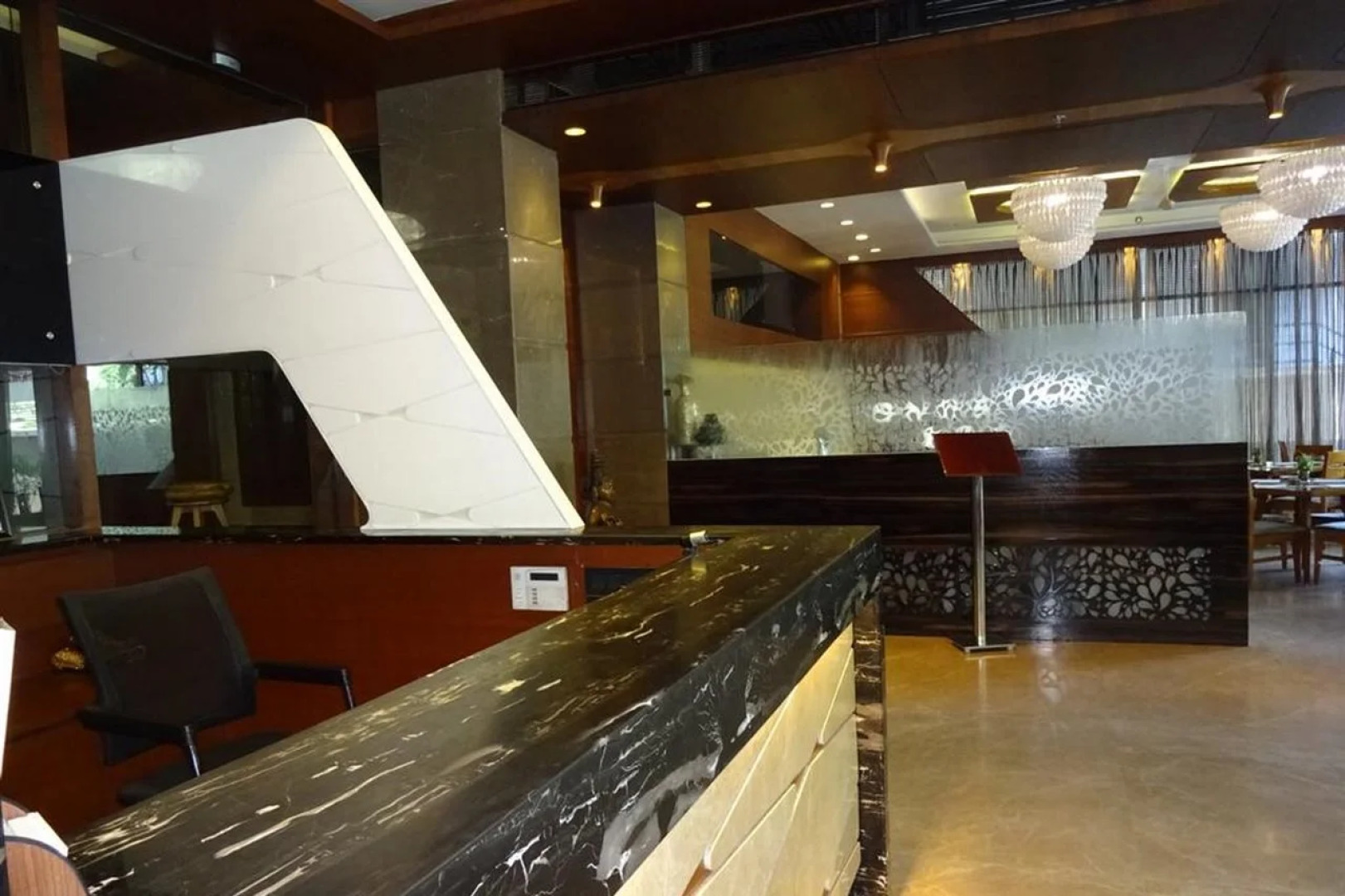 Hotel Cosmopolitan Ahmedabad