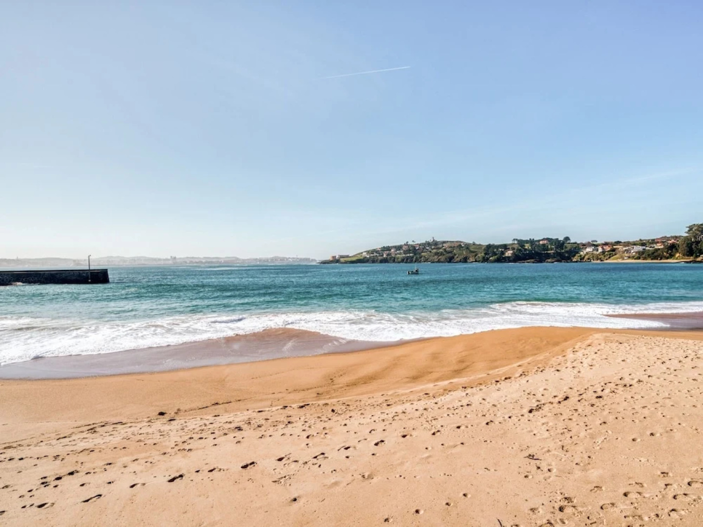 Nice Apartment With Spacious Terrace and Beautiful Views of the Atlantic Ocean