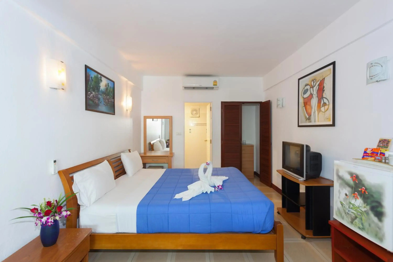 The Expat Hotel