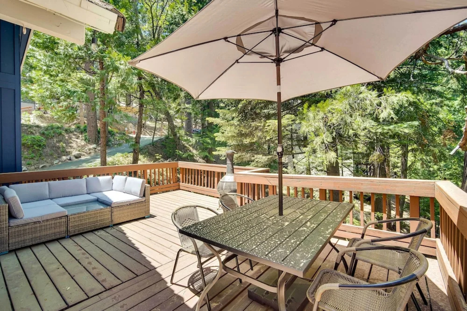 Twin Peaks Cabin < 4 Mi to Lake Arrowhead!