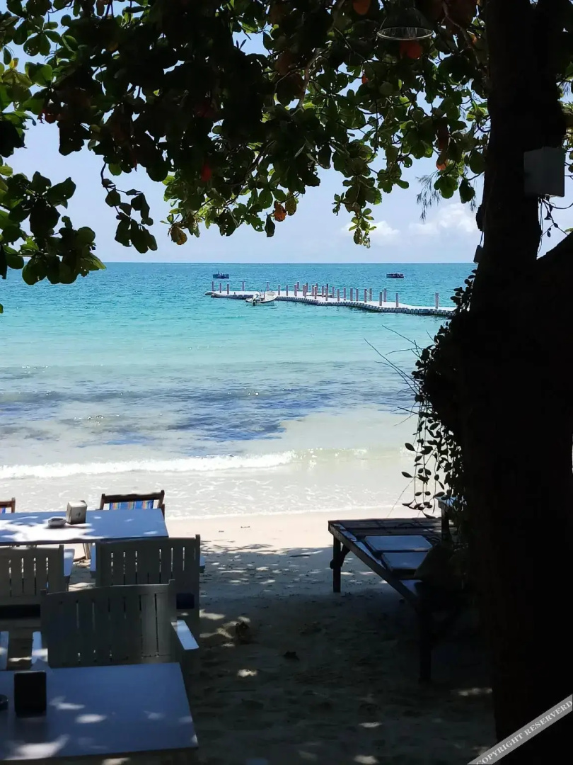 Baywatch Villa Samet Island
