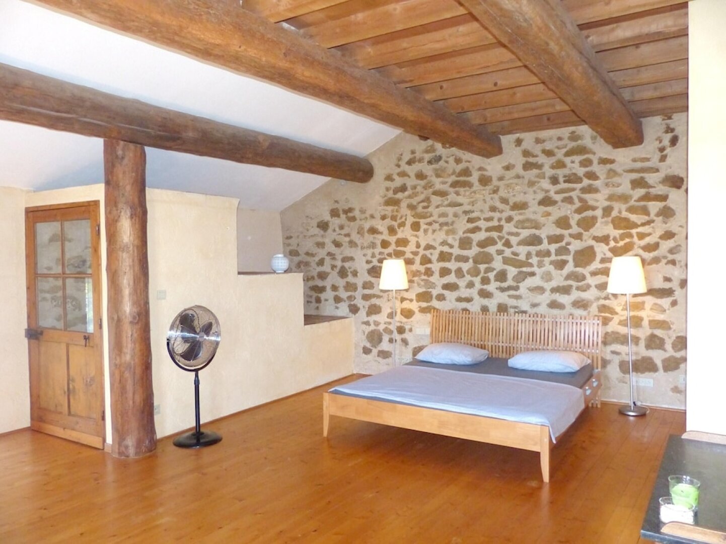 Villa With 5 Bedrooms in Uchaux, With Wonderful Mountain View, Private