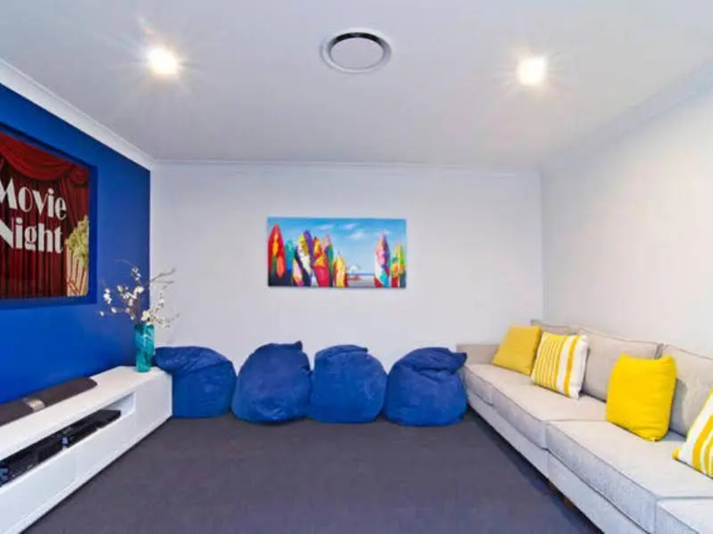 Sentosa on Tugun - Beachfront 5 Bedroom