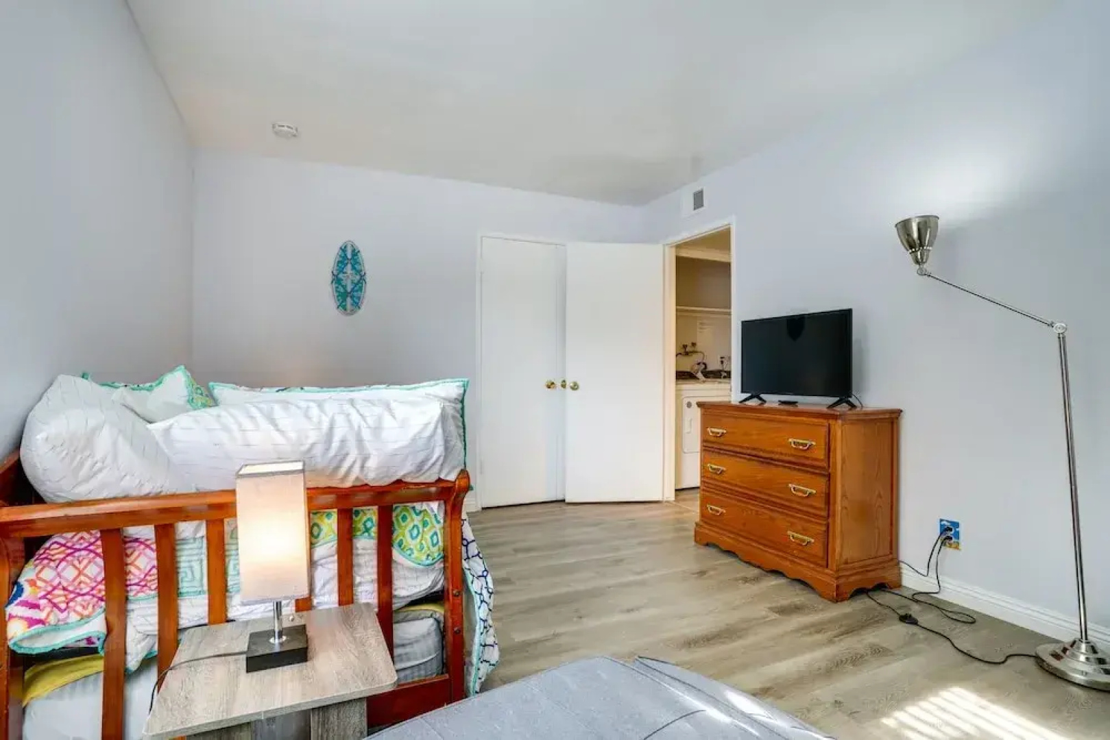 Viva Ventura: Duplex With Patio - Walk to Beach!