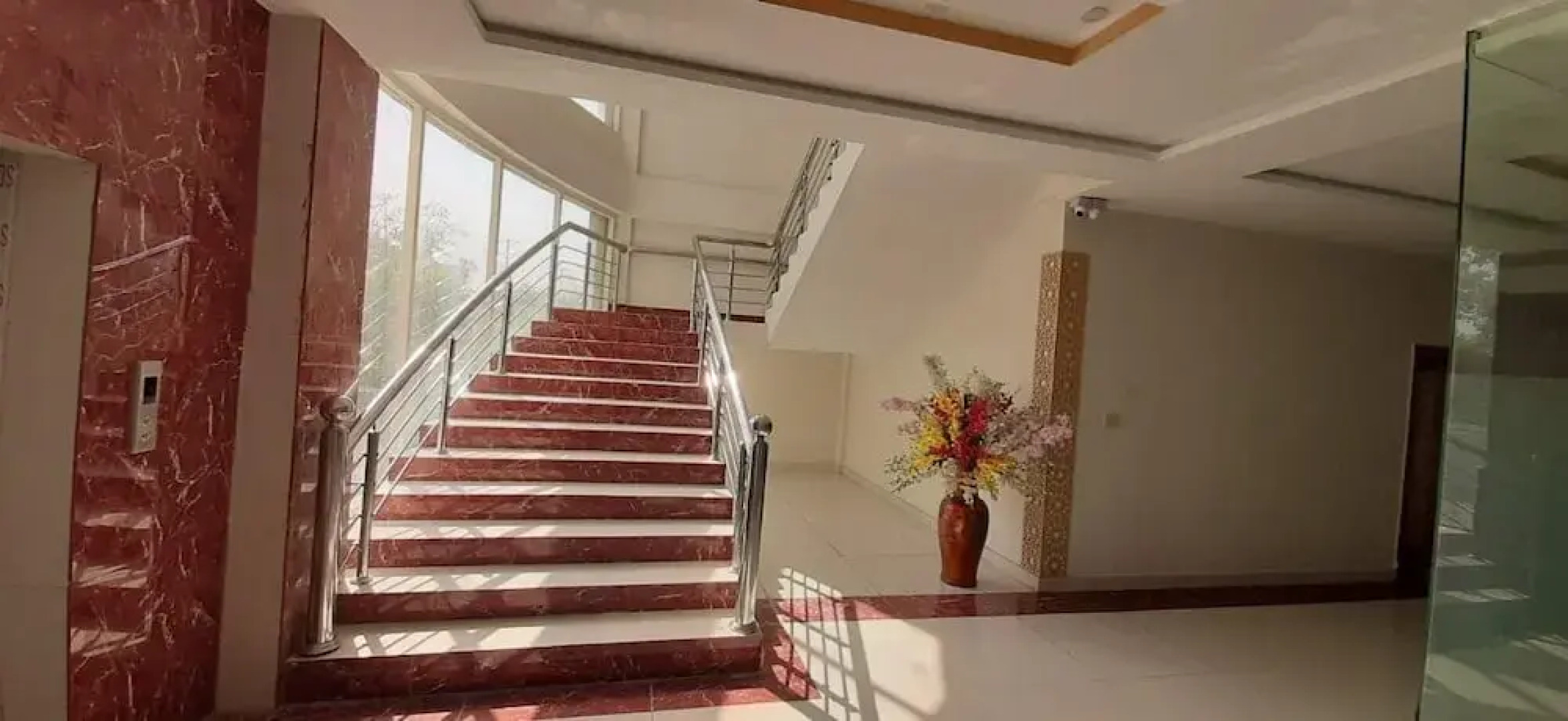 Usmania restaurant and Civic Hotel