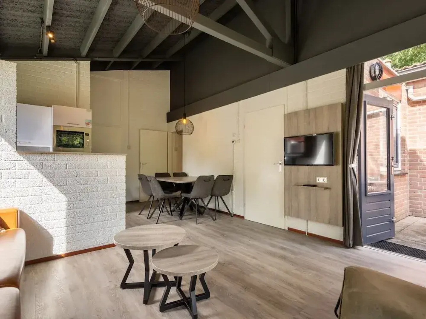 Restyled Bungalow with Dishwasher near Nature Reserve