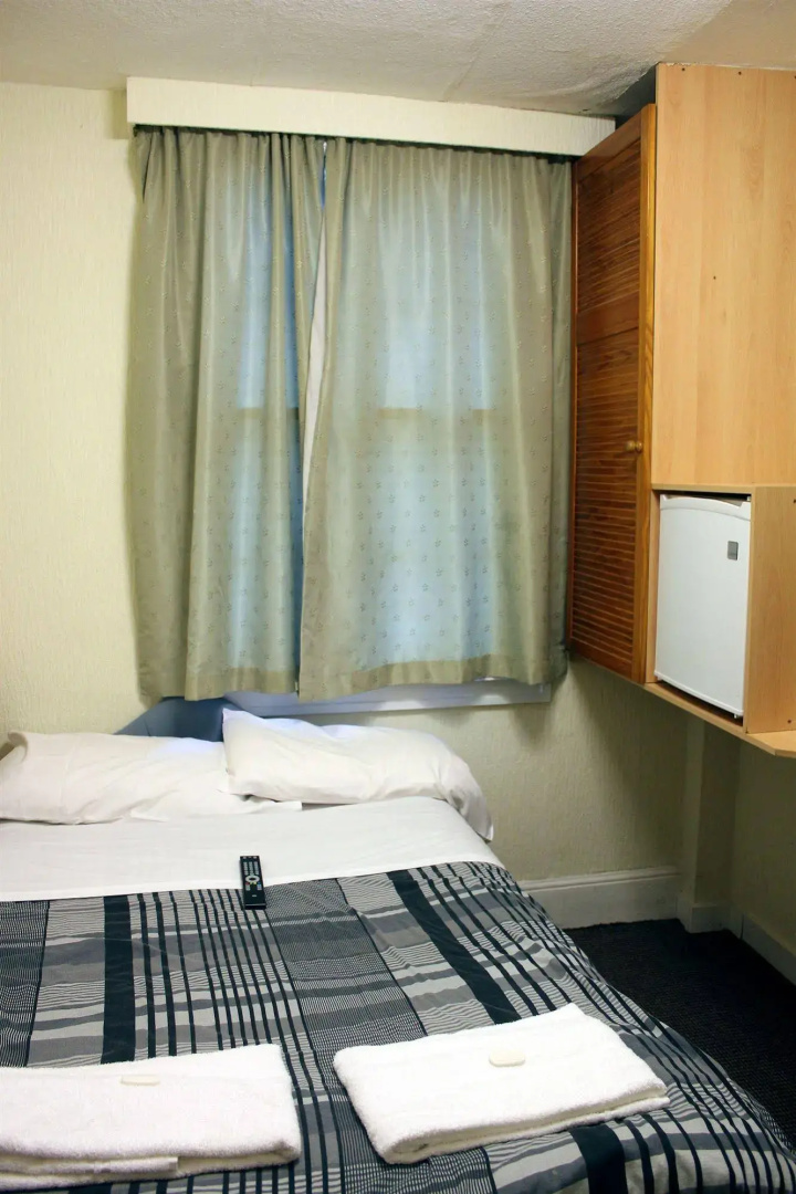 Holly House Hotel