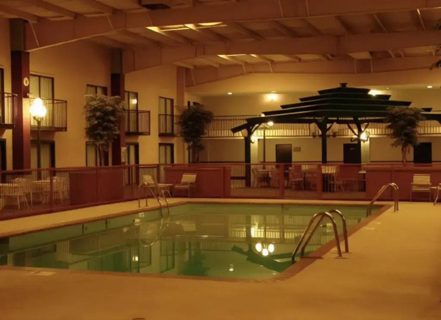 Super 8 by Wyndham Altus