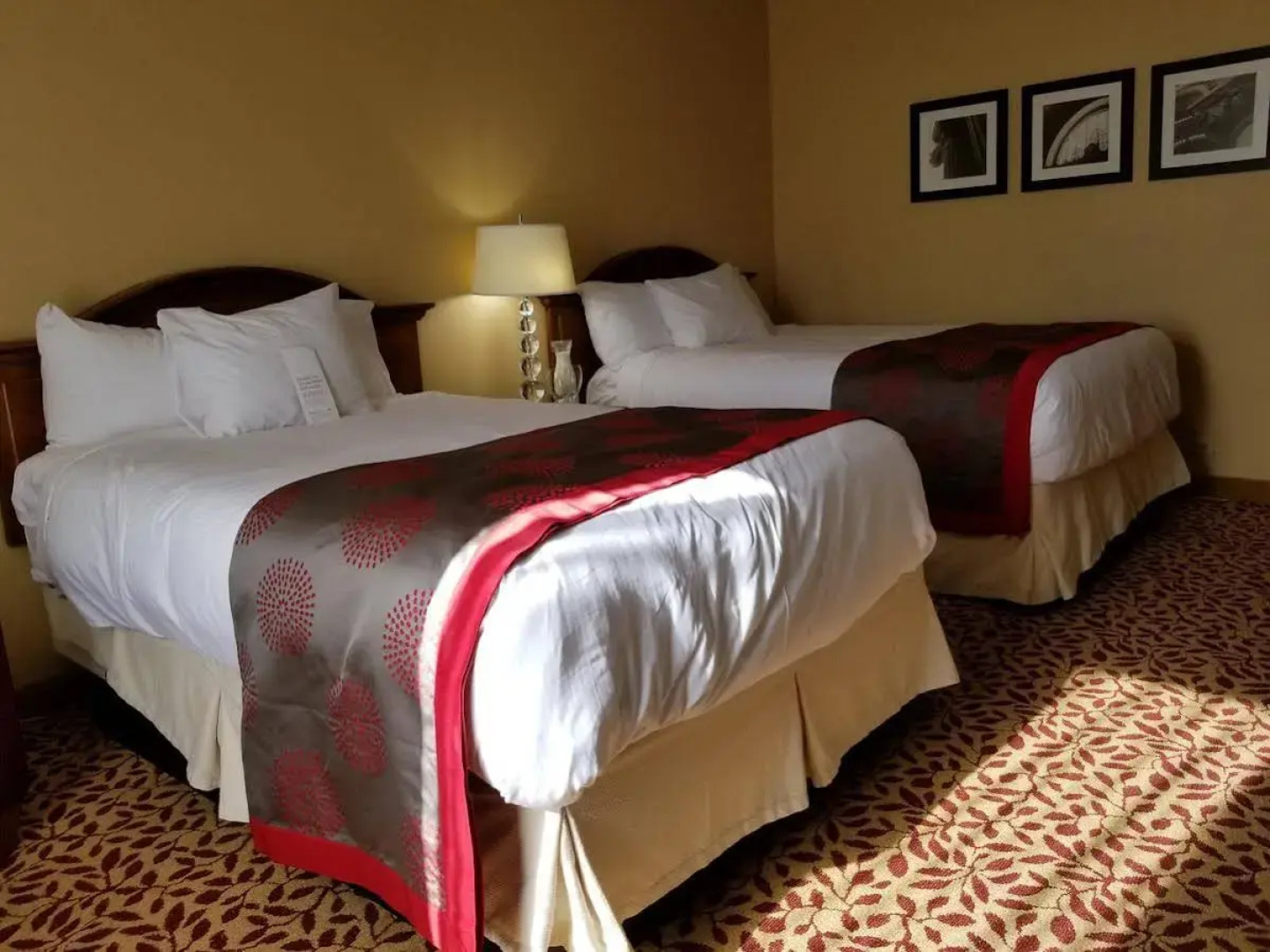 Ramada Plaza & Conf Center by Wyndham Fort Wayne