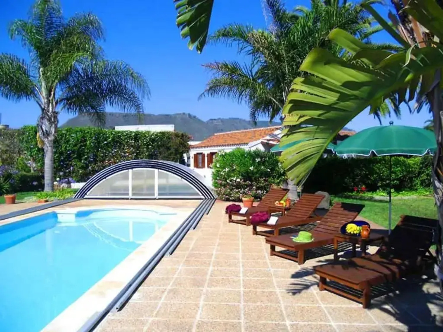 House with 2 bedrooms in San Cristobal de La Laguna with wonderful sea view shared pool enclosed garden 3 km from the beach