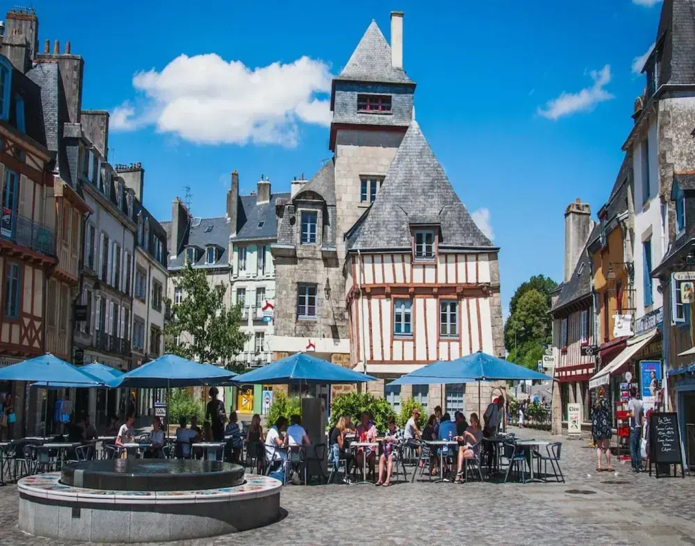 Old-world Retreat With Comfort