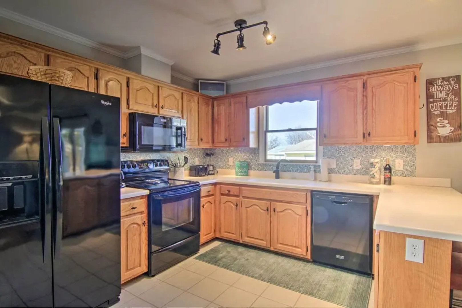 3 Mi to Beach & Boardwalk: Family Frankford Home